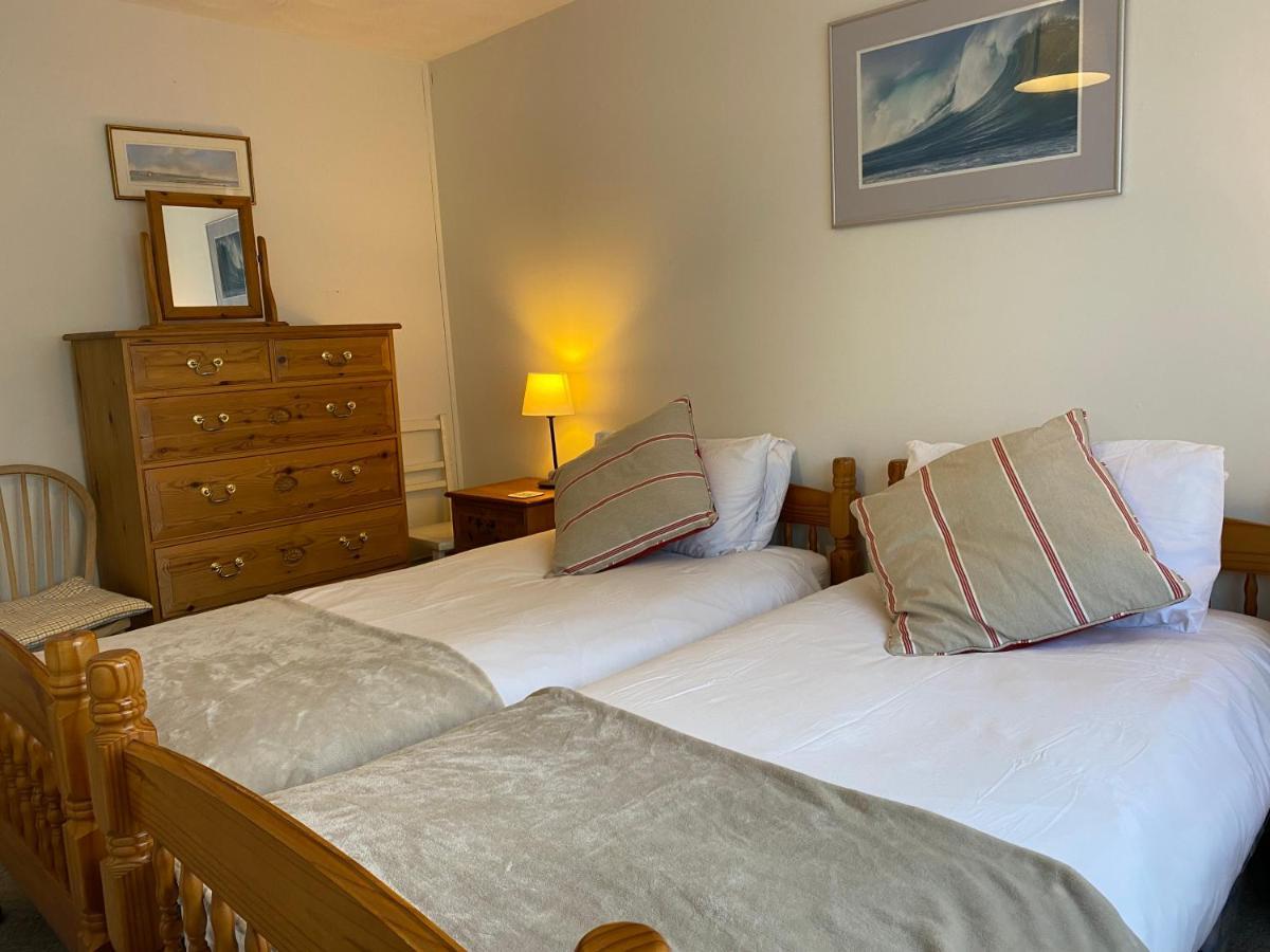 Trafalgar, Lovely Ground Floor Flat With Outside Patio Garden, Minutes Walk To Seafront Seaview Esterno foto